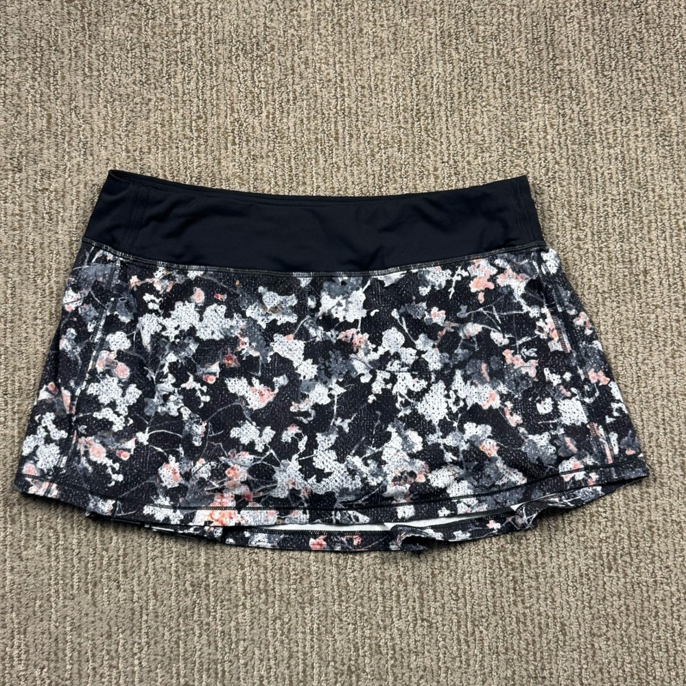 Lululemon Pace Revival Skirt Womens 8 Mid Rise 12" Length Floral LW8849R